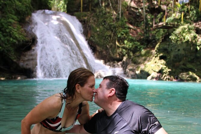Full-Day Tour of Blue Hole and Dunn's River Falls, Including Fees - Dunn’s River Falls: The 180-Foot Climb With Slides and Swim Stops