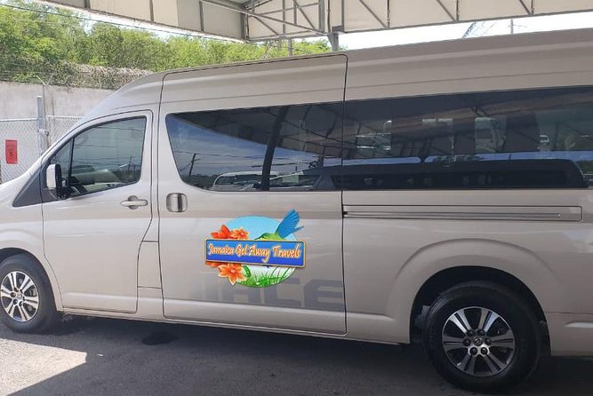 Grand Palladium Lady Hamilton Transfers from Montego Bay Airport - Airport Pickup That Actually Works (Real Timing, Real Help)