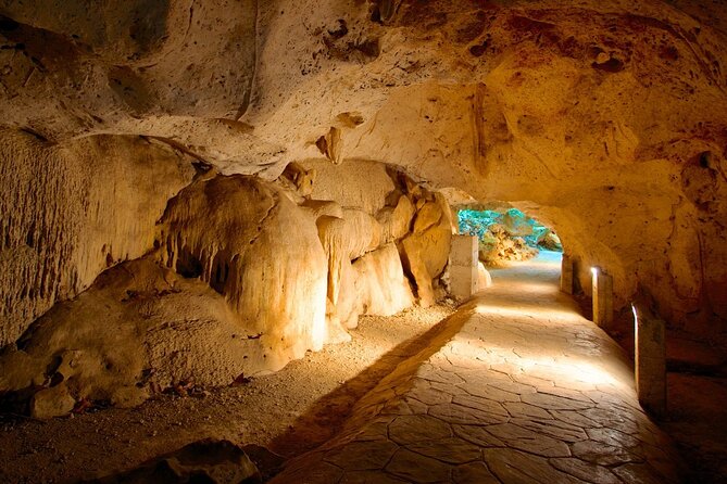 Green Grotto Caves and Dunn's River Falls Guided Tour with Admission - Key things I’d plan around before you go