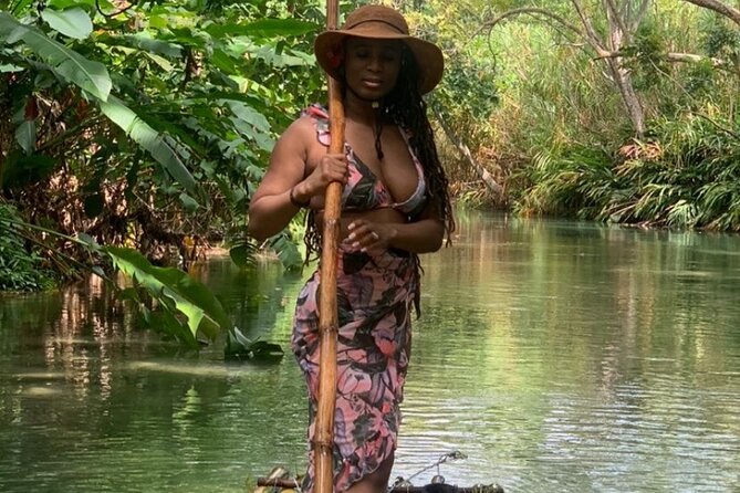 Horseback riding + Bamboo river rafting tour from Ocho Rios - Stop 1: White River Bamboo Rafting, Relaxed Water Time With Real Scenery
