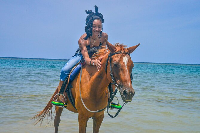 Horseback riding & bluehole secret falls from Montego Bay - Horseback riding by the beach and trails: what to expect