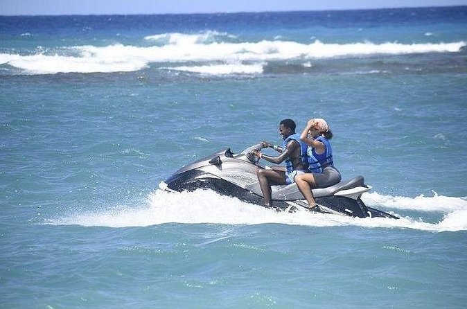 Jet Ski In Montego Bay Fun Activity - How the 2-hour Montego Bay jet ski or parasailing session really works