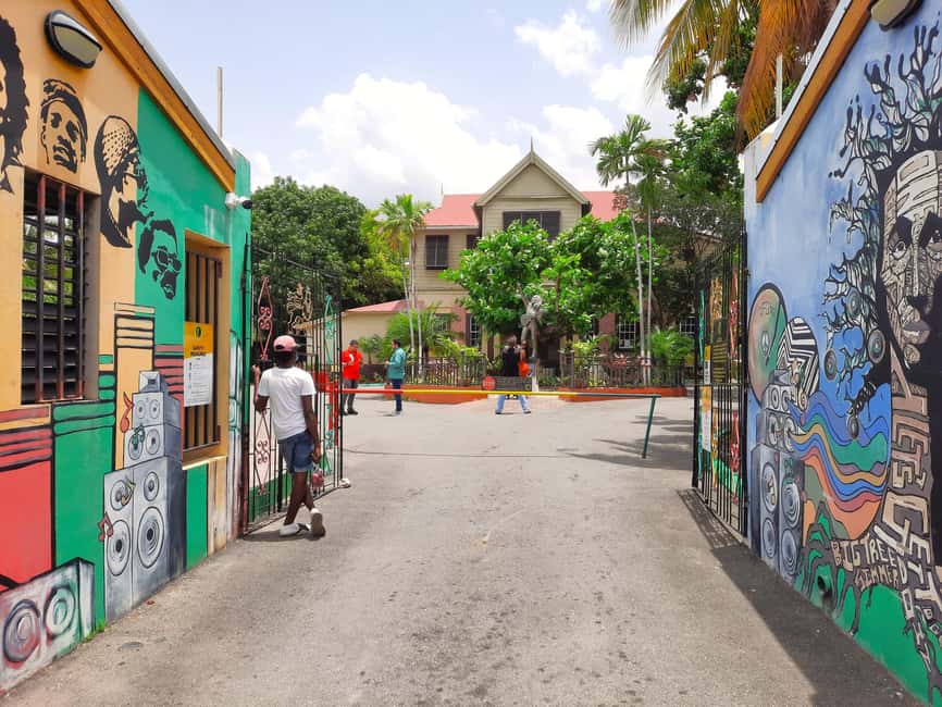 Kingston: Bob Marley Museum Tour from Kingston - The Guided Tour Starts at the Main House, and That Authenticity Matters