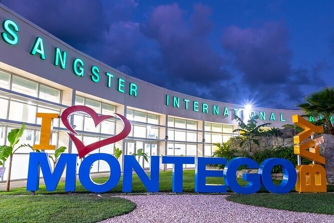 Kingston to Ocho Rios Round Trip Transfer - Comfort First: A Clean, Air-Conditioned Car and a Driver You Can Count On