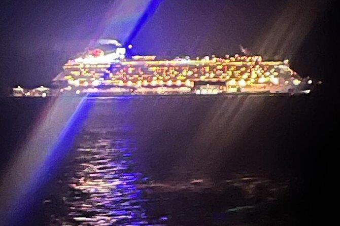 Luminous lagoon Dark night Tour from Ocho Rios and Runaway Bay Hotels - Group size, boarding flow, and how to avoid minor hassles