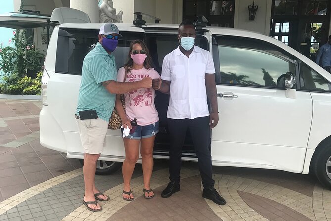 Montego Bay Airport Private Taxi Transfer To Negril Hotels - Getting Picked Up at Sangster International Airport, With Your Name Sign Ready