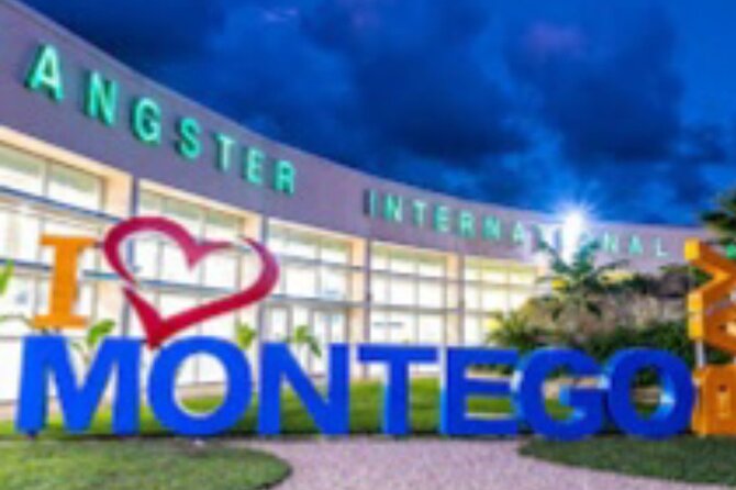 Montego Bay Airport Private Transfer to Hotels in Montego bay - Drop-Off at the Resort: Main Entrance and Reception Friendly