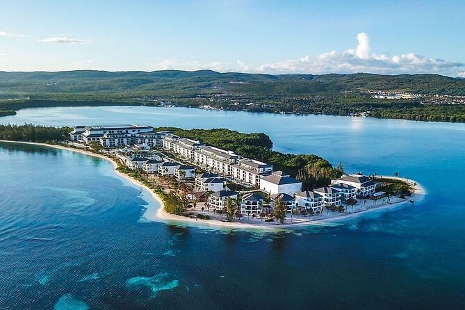 Montego Bay Airport Transfers to Hotels in Falmouth/ Trelawny - Practical Tips For A Smooth MBJ Pickup