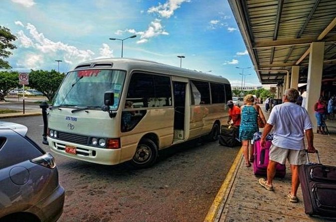 Montego Bay Airport Transfers to Negril Hotels - Who This Transfer Fits Best (And Who Might Want Something Different)