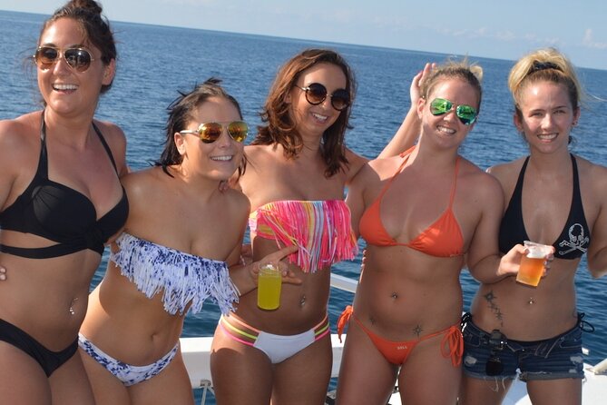 Montego Bay Catamaran: Snorkel Tour with Open Bar & Reggae DJ - Drinks and Light Snacks: The Open Bar Part of the Day