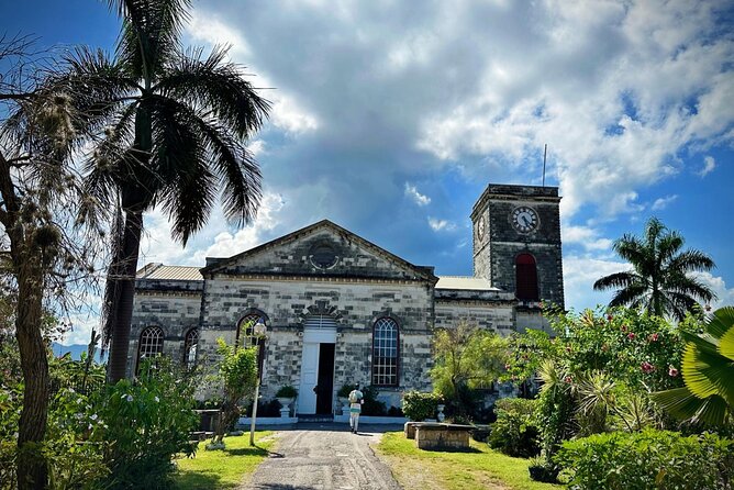 Montego Bay City Tour & Magaritaville with shopping - Private Pickup, Air-Conditioned Comfort, and Mobile Ticket Simplicity