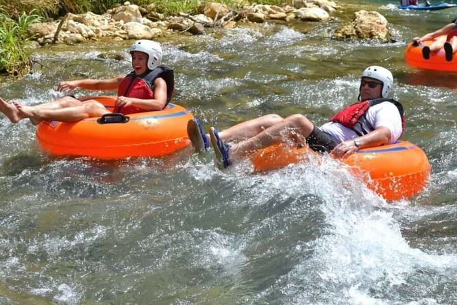Montego Bay: Dunn's River Falls and River Rapids Adventure - From Montego Bay to Ocho Rios area: transportation and timing