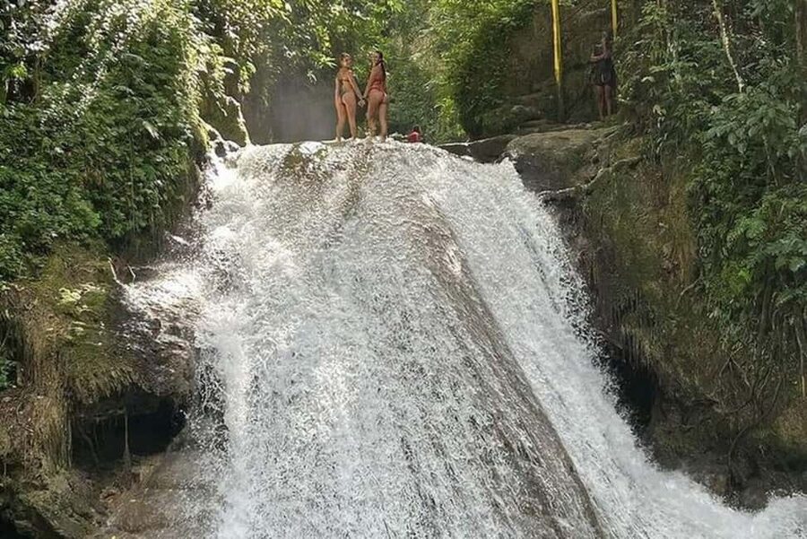 Montego Bay: Private Horseback Ride & Blue Hole Tour - The Drive Through Local Communities and Jamaica’s Hills