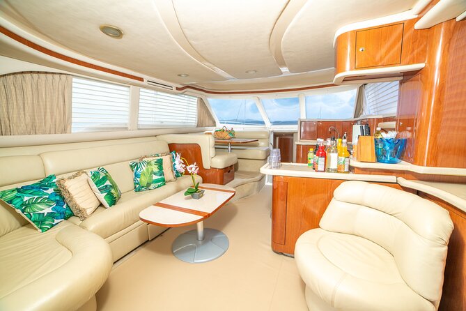 Montego Bay Private Yacht Tour with Open Bar and Lunch - Lunch On The Hip Strip Break: Local Food With A Real Reset