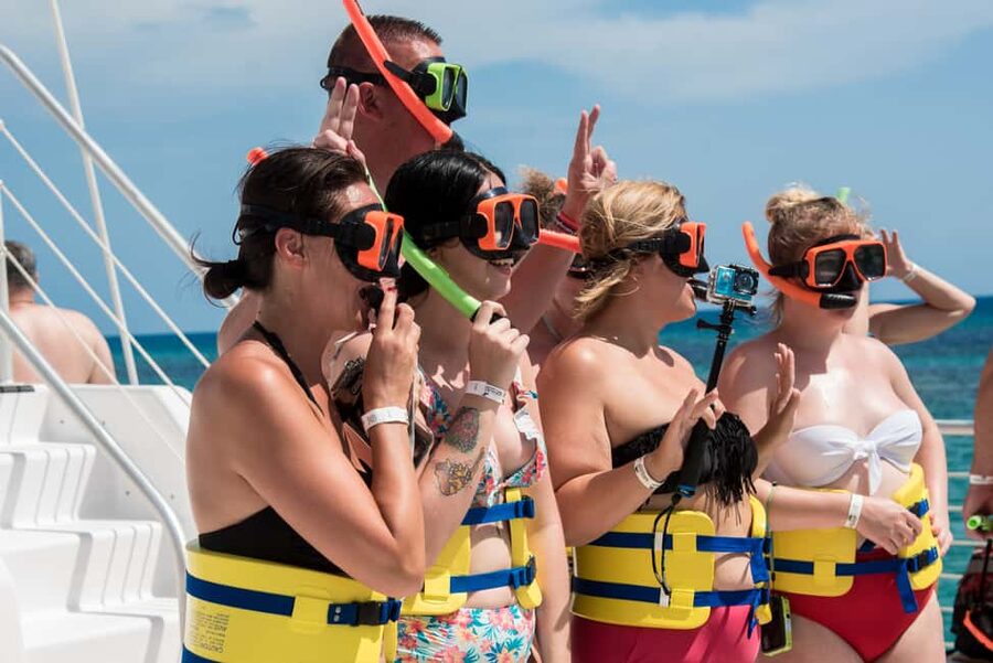 Montego Bay: Reggae Catamaran 18+ Cruise with Open Bar - Who This Cruise Fits Best (And Who Should Skip It)