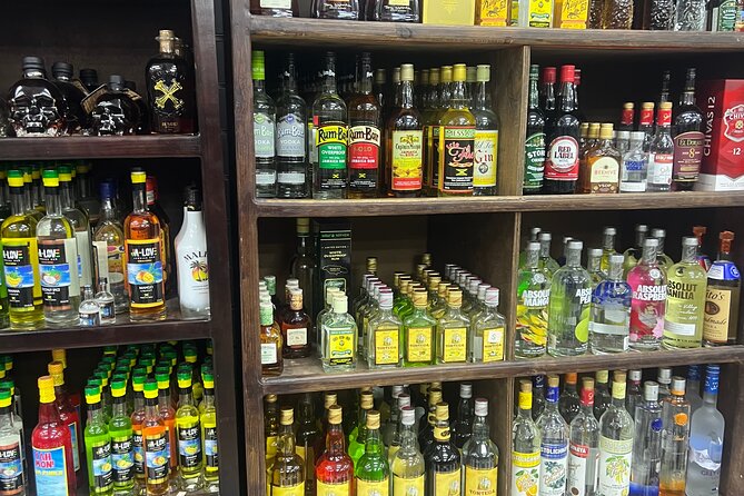 Montego Bay Sightseeing, Souvenir Shopping and local food hunt - Who This Montego Bay Tour Suits Best