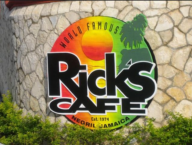 Negril 7-Hour Tour from Montego Bay - Seven Mile Beach: the main event, with safe water for kids and non-swimmers