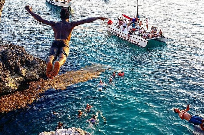 Negril 7 Mile Beach & Rick's Café Combo Tour from Montego Bay - Price and value: what you’re really paying for at $205.13 per group