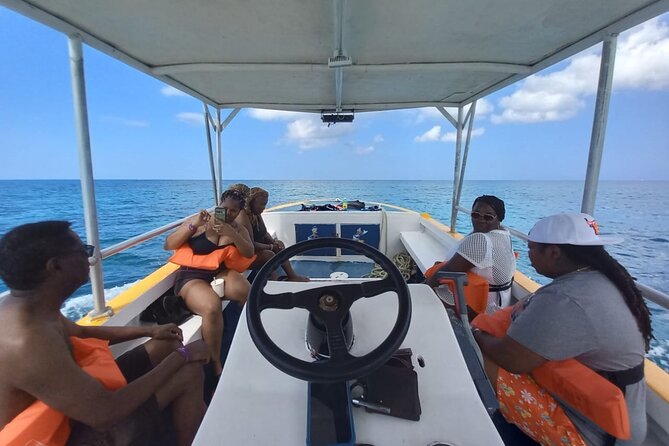 Negril Glass Bottom Boat Tour Snorkeling and Booby Cay - Lunch and drinks: how to avoid the most common disappointment