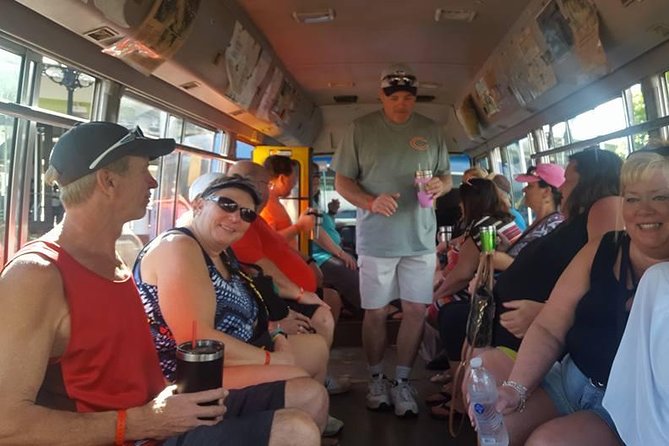 Negril One Love Bus Bar Crawl - Negril cliffs photo time and why the 20 to 25 minute stops work