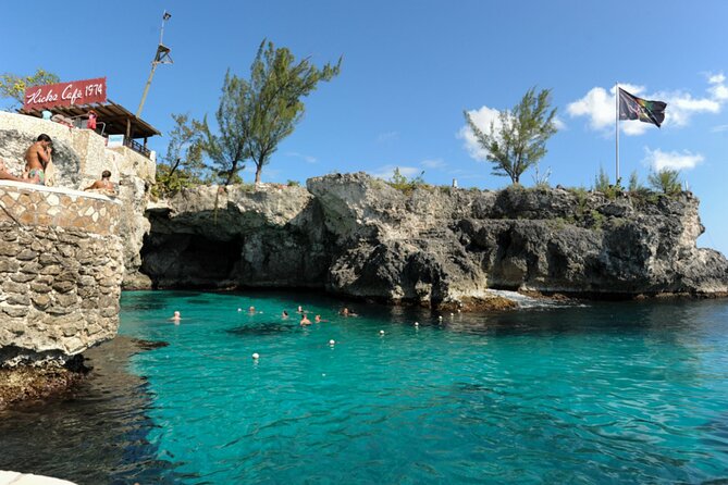 Negril Private and Public Beach with Ricks Cafe from Montego Bay - The drive from Montego Bay: Lucea’s old-town warm-up