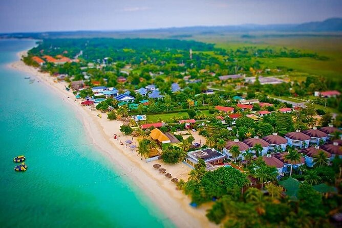 Negril Seven Miles Beach, Snorkeling, Boat Ride, Ricks Cafe Combo - The private island lunch stop: lobster and fish at extra cost