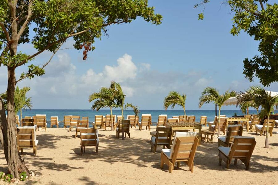 Ocho Rios: Bamboo Beach Club & Dunn’s River Falls - The Lunch Is More Than Food, It’s Part of the Payoff