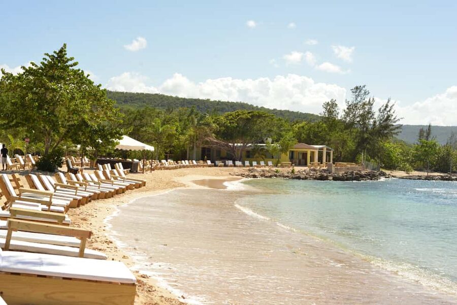Ocho Rios: Bamboo Beach Club VIP Pass with Lunch and Drinks - Your chair is the hub: drinks, pool time, and staff service