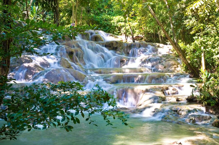 Ochos Rios: Full Day Dunn's River and Blue Hole with Lunch - Dunn’s River Falls: 180 metres of water, rock, and a guided path to the top