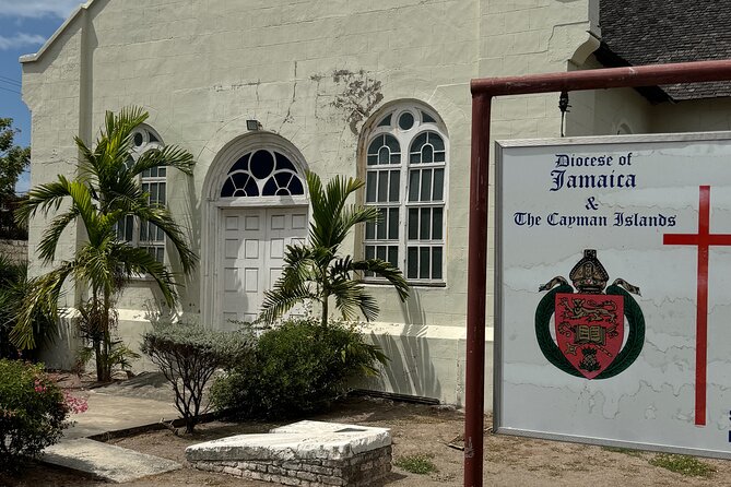 Port Royal (UNESCO World Heritage site)and Downtown Kingston Tour - Port Royal sightseeing: fishing port views and the Grand Excelsior Hotel