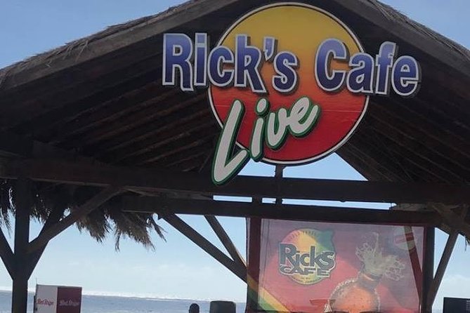 PREMIUM - Negril Highlights Tour from Negril - Food & Drinks Included - Ricks Cafe: cliff views, live reggae, and the sea show