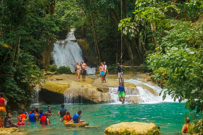Private Airport Transfer Montego Bay To Negril - A private car, plus local tips you can actually use