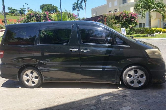 Private Airport Transfer to Bahia Principe Grand Jamaica - Luggage help, timing buffers, and when the drive gets longer