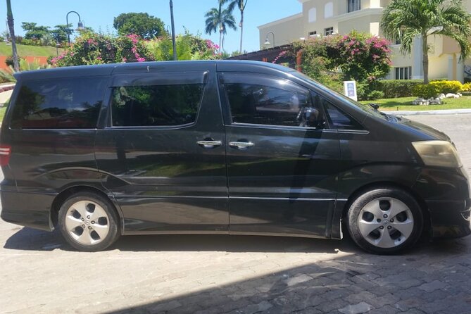 Private Airport Transfer to Dreams Rose Hall Resort - The Ride Itself, 15 to 20 Minutes of Comfort
