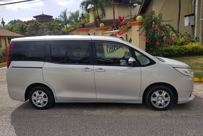 Private Airport Transfer to Jewel Grande Montego Bay Resort - Price and Value: The Real Math Behind About $20 Per Person