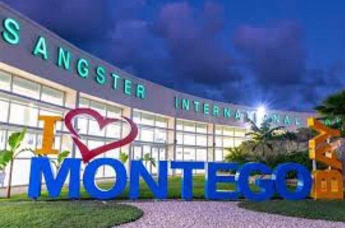 Private Airport Transfers to/from Hotels in Montego Bay - Who this Montego Bay transfer suits best