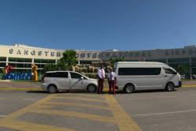 Private Airport Transfers to/from Hotels in Montego Bay - Booking the transfer and getting ready for your pickup