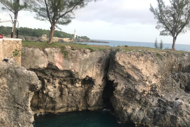 Private and Customized Tour to Negril From Montego Bay - Tickets, admission fees, and how to avoid surprise costs