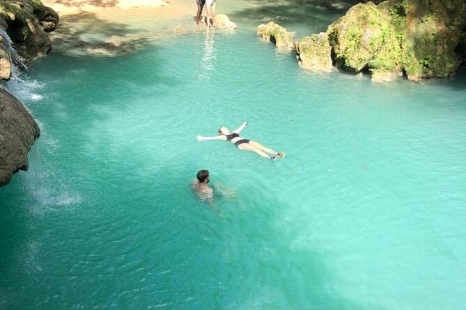[PRIVATE] Blue Hole & Secret Falls Tour with Entrance Fees - Food and local stops: where the day can go off script