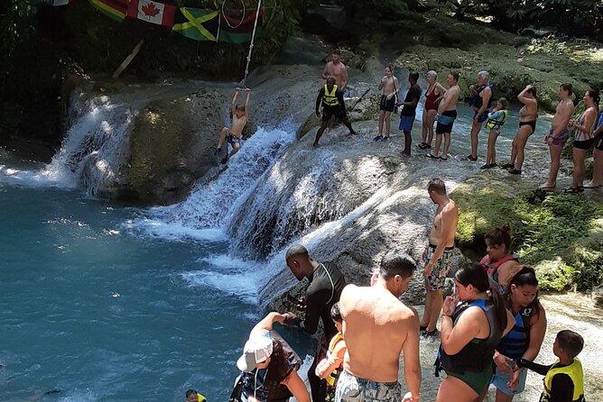 Private Combo Tour From Ocho Rios to Blue Hole and Dunn's River - Dunn’s River Falls: The 600-Foot Climb and How to Enjoy It Without Losing Your Energy