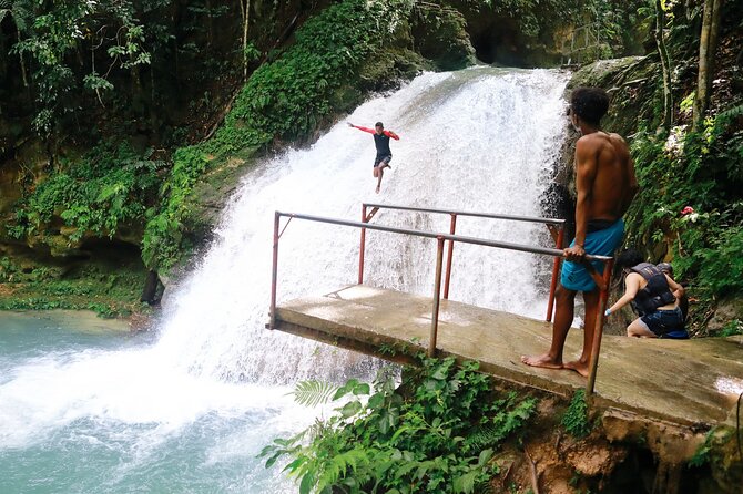 Private Combo Tour From Ocho Rios to Blue Hole and Dunn's River - Building in a Local Break: Shopping and Lunch With Your Driver’s Help