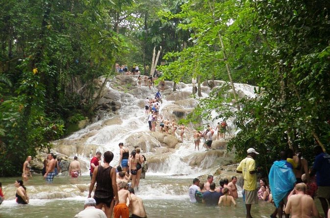 [PRIVATE]Dunn's River & Martha Brae Rafting - Entrance & Lunch - Included lunch and the cooler that saves your day