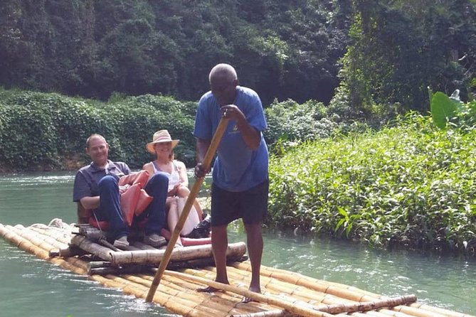 [PRIVATE]Dunn's River & Martha Brae Rafting - Entrance & Lunch - Martha Brae River rafting: a calm float with a captain guiding the pace