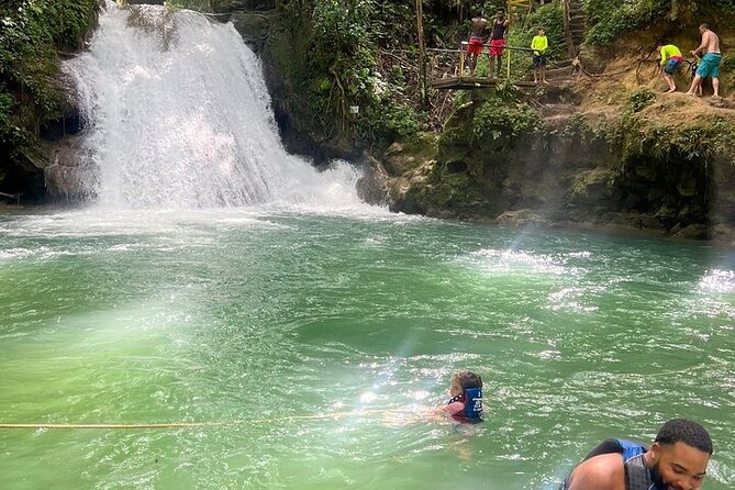 Private fun fill tour from Montego Bay to dunns river & blue hole - Timing, Terrain, and What to Bring for a 5 to 6 Hour Day