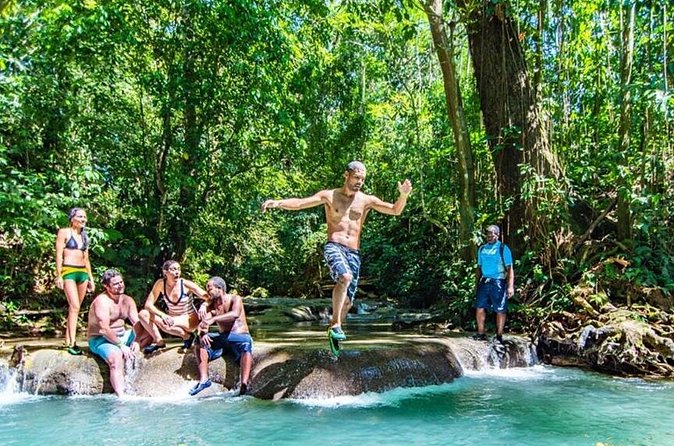 Private Mayfield Falls Waterfalls Tour [ Transportation ] - How much you’ll spend: a value check for private transport