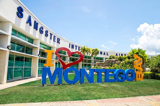 Private Montego Bay Airport MBJ to Montego Bay Hotels/ Resorts - The meet-and-greet process, what you will see, and how it feels