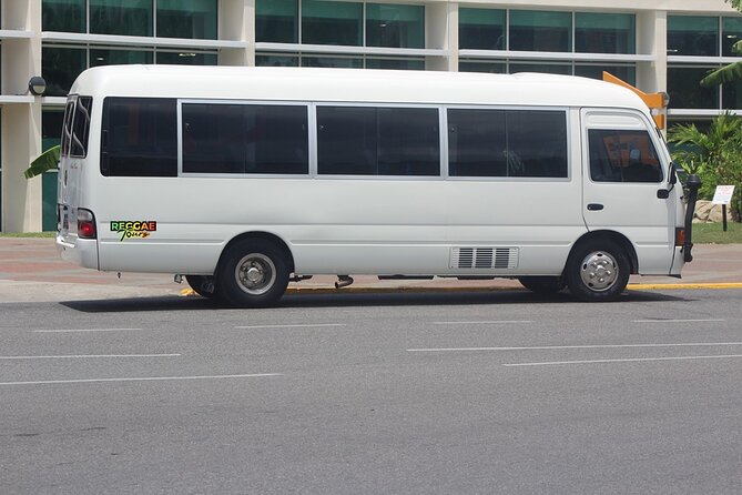 Private Montego Bay Airport Transfer to Negril Hotels - Meeting Your Driver at Sangster International Airport (No Guesswork)