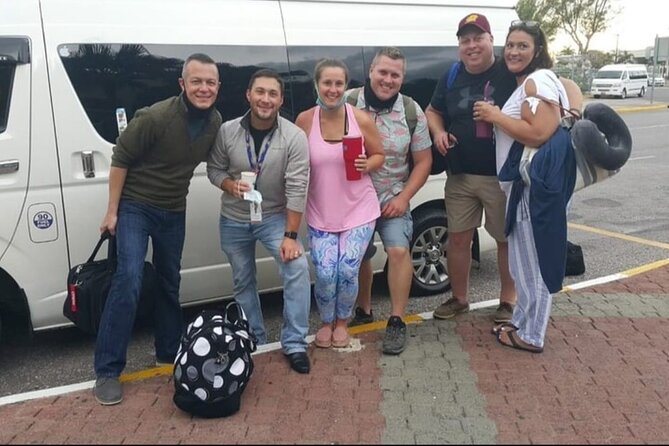 Private Montego Bay Airport Transfer to Ocho Rios - The private vehicle ride: what you’ll actually experience in the 90-minute stretch