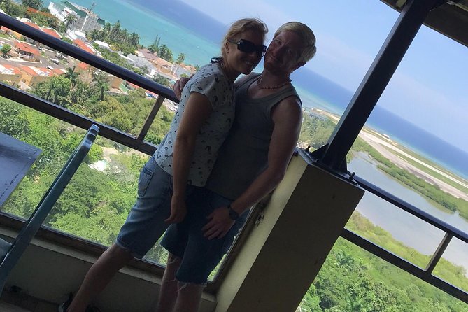 Private Montego Bay City Highlights Tour - White Sand Beach Time and Panoramic Photo Opportunities