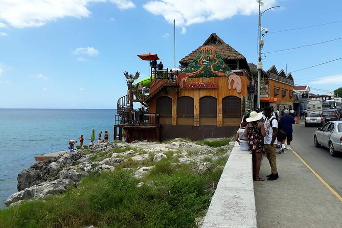 Private Montego Bay Highlights Tour - Farmers Market Stop for Fruit, Snacks, and Local Shopping Energy